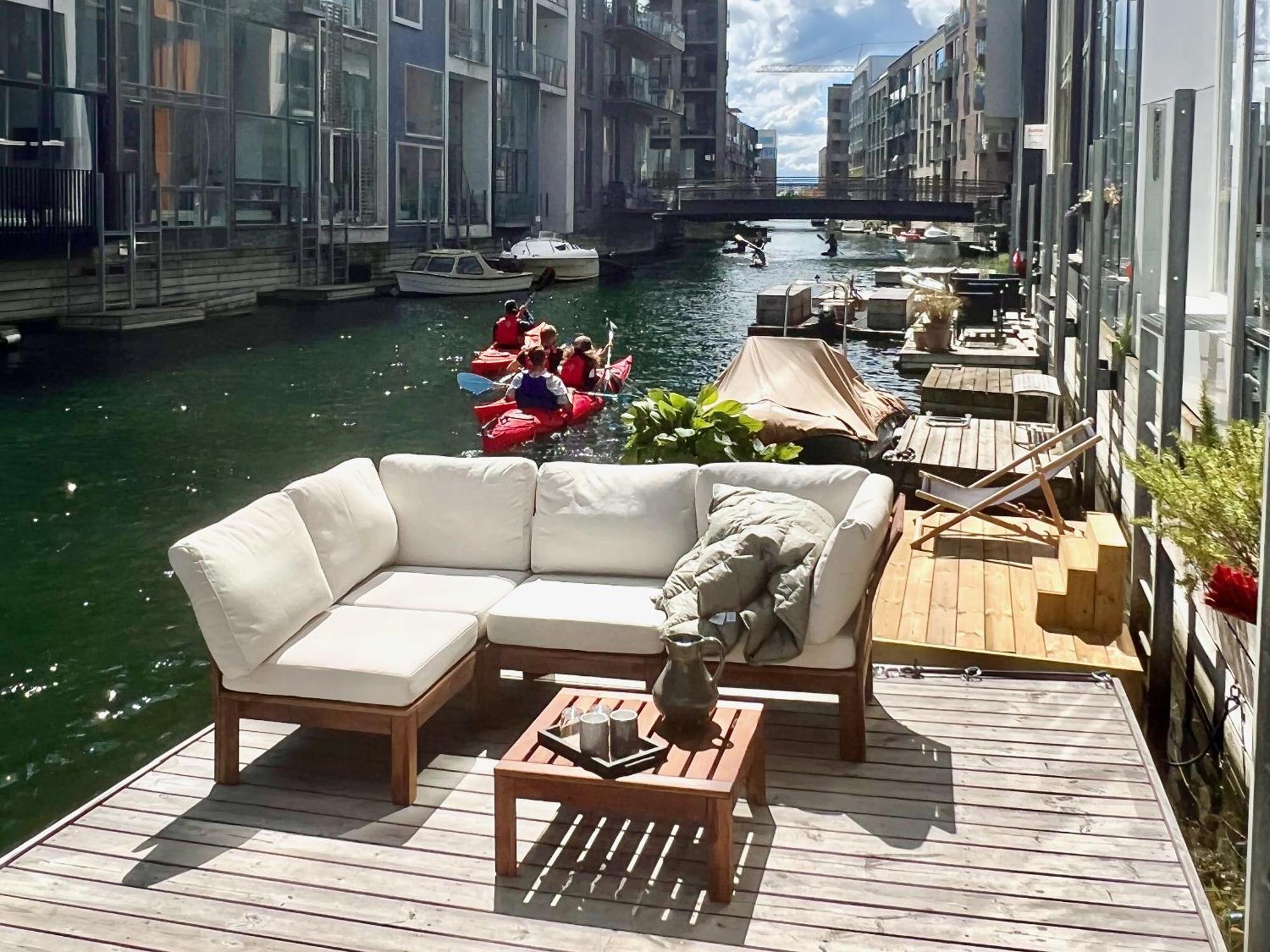 Apartment Exclusive Canalhouse First Row To The Water Copenhagen