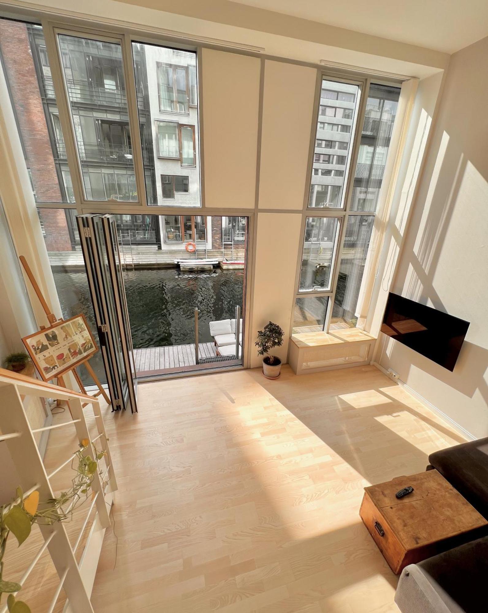Apartment Exclusive Canalhouse First Row To The Water Copenhagen